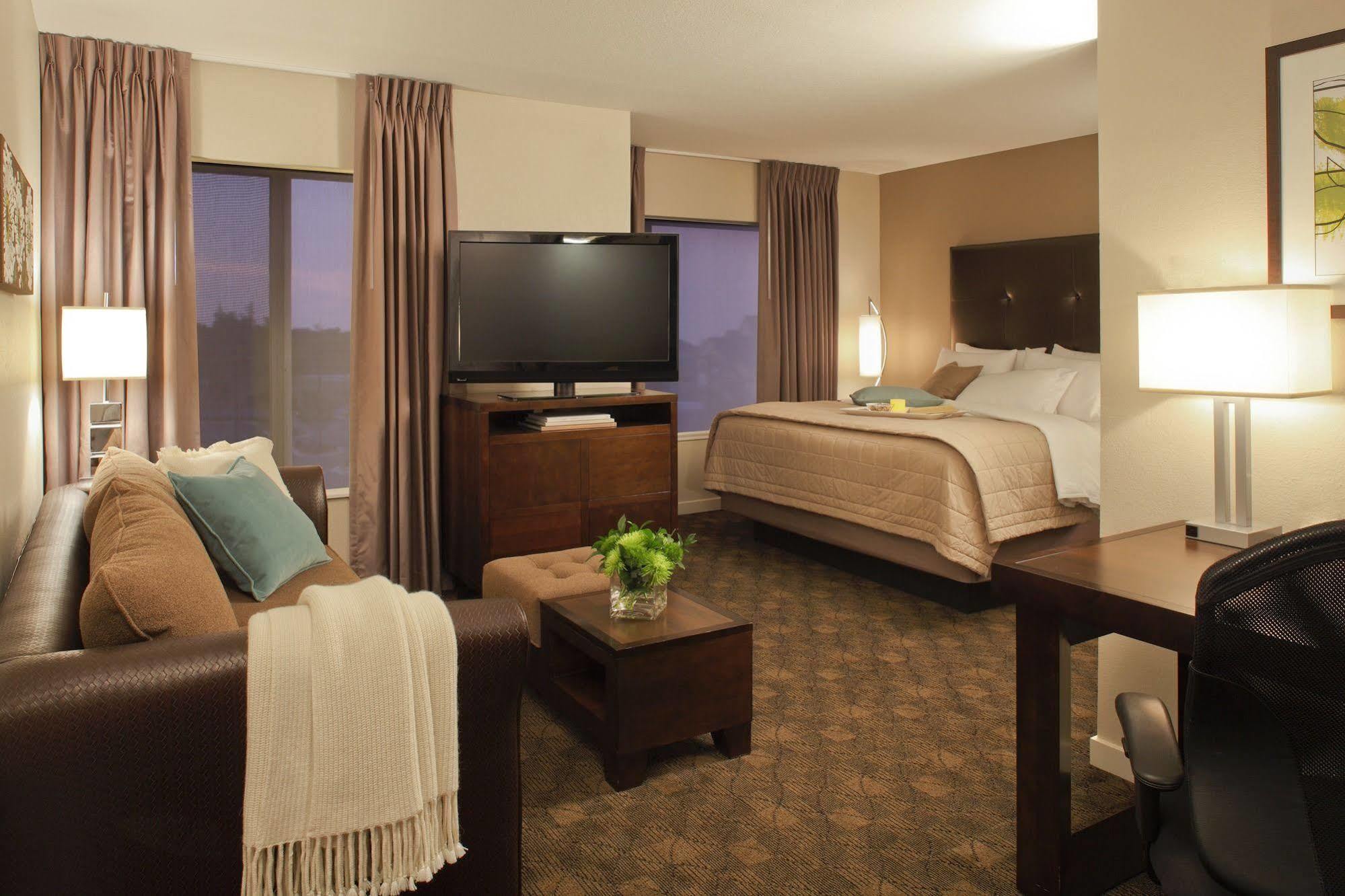 Hyatt House 3*